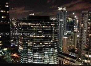 1300 Brickell Bay Dr, Miami, FL 33131