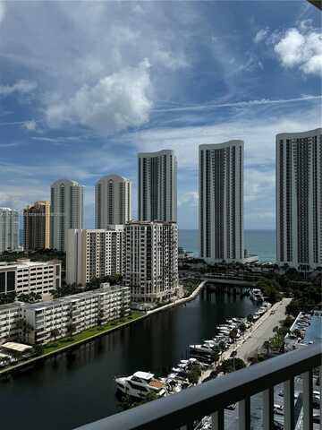 300 Bayview Dr, Sunny Isles Beach, FL 33160