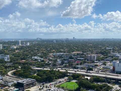 185 SW 7th St, Miami, FL 33130