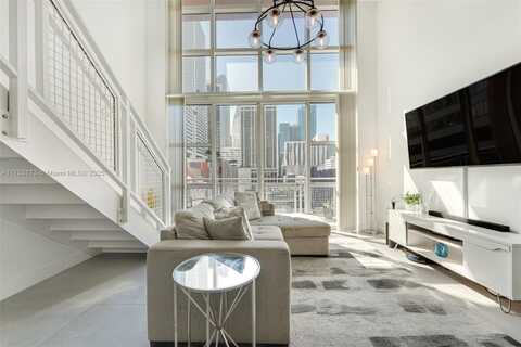 253 NE 2nd St, Miami, FL 33132