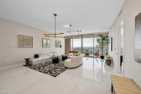 300 Biscayne Blvd Way, Miami, FL 33131