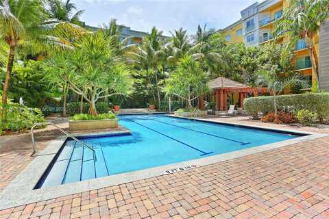 6001 SW 70th St, South Miami, FL 33143