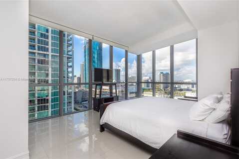 1100 Biscayne Blvd, Miami, FL 33132