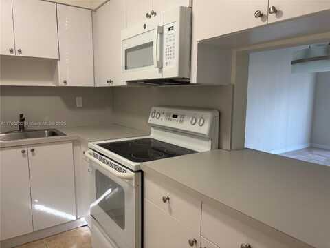 20200 NE 27th Ct, Aventura, FL 33180