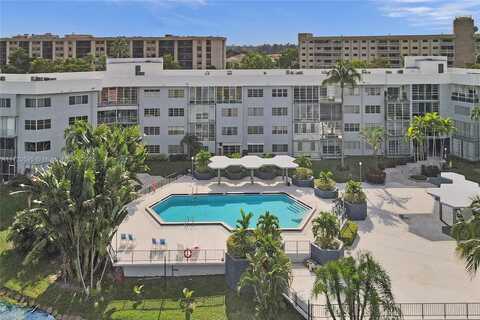 877 NE 195th St, Miami, FL 33179