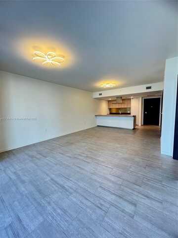 1000 Brickell Plz, Miami, FL 33131