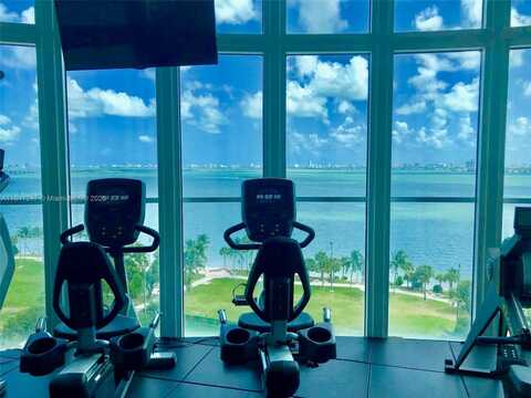 1800 N Bayshore Dr, Miami, FL 33132