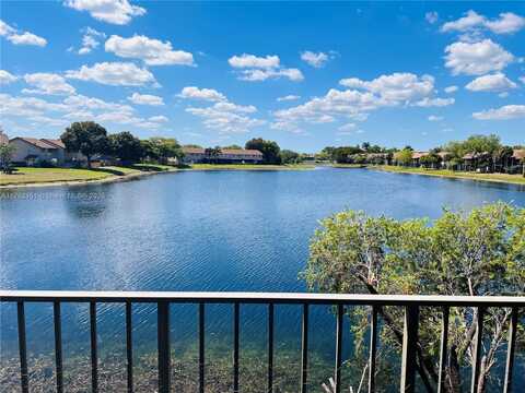 3711 NW 95th Ter, Sunrise, FL 33351