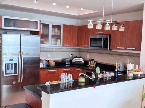 3131 NE 188th St, Aventura, FL 33180