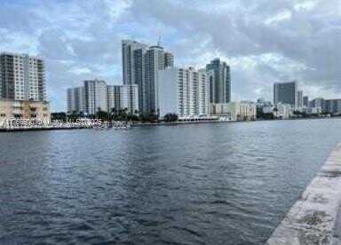1000 Parkview Dr, Hallandale Beach, FL 33009