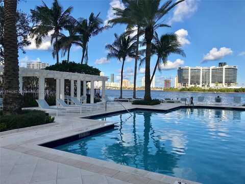3125 NE 184th St, Aventura, FL 33160