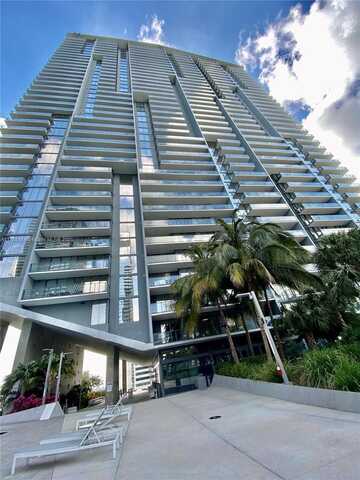 88 SW 7th St, Miami, FL 33130