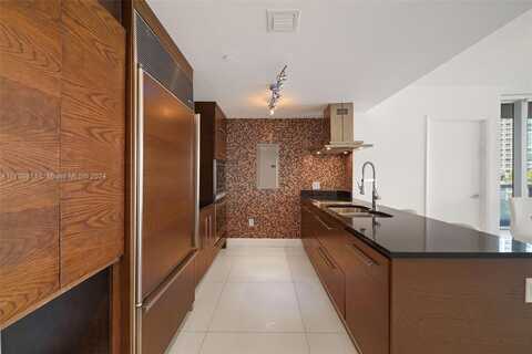 495 Brickell Ave, Miami, FL 33131