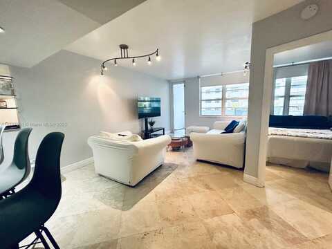 100 Lincoln Rd, Miami Beach, FL 33139