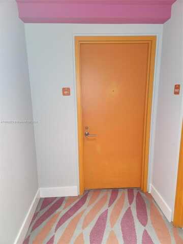 31 SE 6th St, Miami, FL 33131