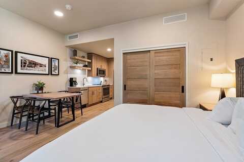 780 Village Drive unit: 203, Donnelly, ID 83615