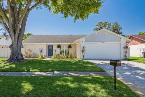 11012 ASHBOURNE CIRCLE, TAMPA, FL 33624