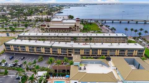 150 HARBORSIDE AVENUE, PUNTA GORDA, FL 33950