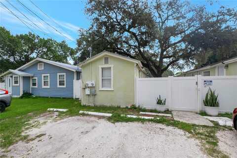 8413 N HAMNER AVENUE, TAMPA, FL 33604
