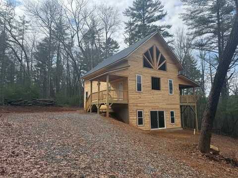560 Carolina Fox Circle, MURPHY, NC 28906