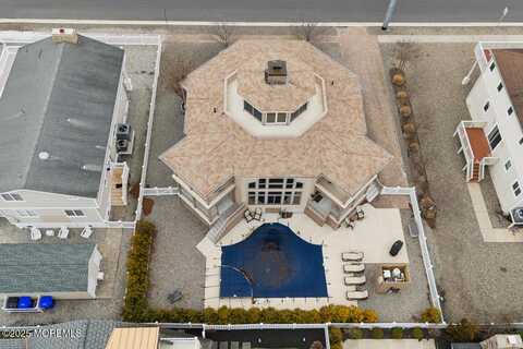 7463 Ocean Drive, Avalon, NJ 08202