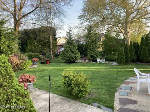 802 Ashley Avenue, Brielle, NJ 08730