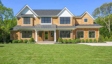 5 White Oak Lane, Southampton, NY 11968