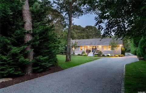 89 Bellows Terrace, Hampton Bays, NY 11946