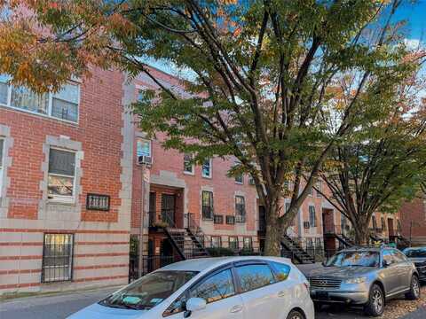 2560 Frederick Douglass Boulevard, New York (Manhattan), NY 10030