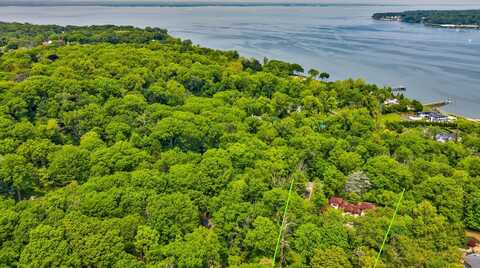 262 Harbor Acres Road, Port Washington, NY 11050