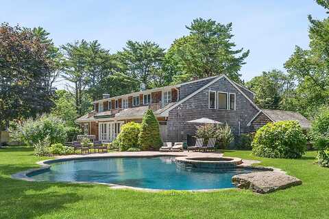 16 Linden Lane, Westhampton Beach, NY 11978
