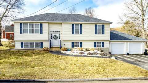 52 Mechanic Street, Winterport, ME 04496