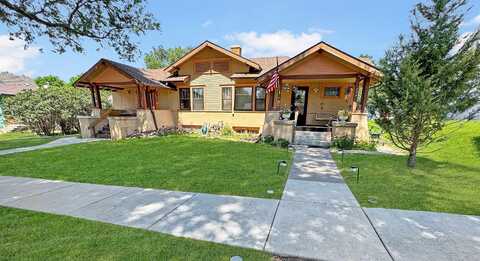 406 & 410 Jennings Avenue, Hot Springs, SD 57747