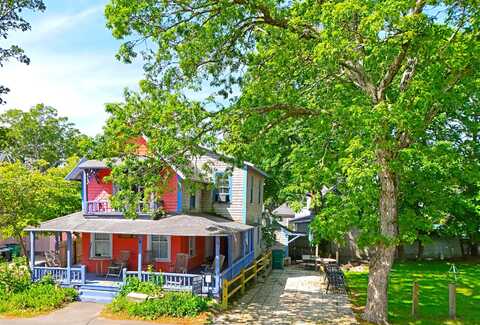 34 Massasoit Avenue, Oak Bluffs, MA 02557