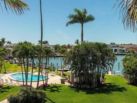 400 Park Shore, NAPLES, FL 34103
