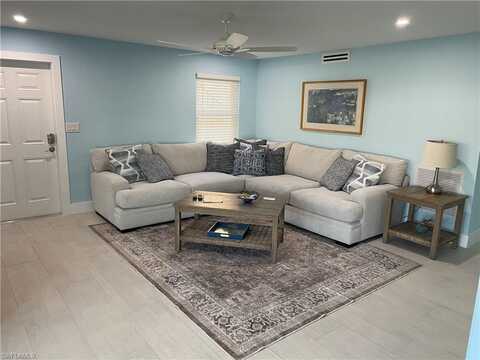 1155 Sandpiper, NAPLES, FL 34102
