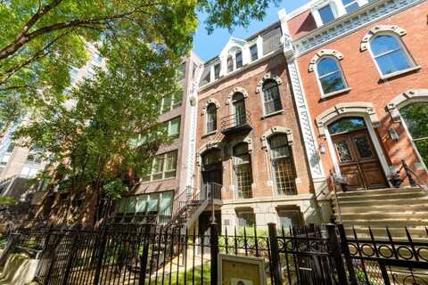 1239 N Dearborn Street, Chicago, IL 60610