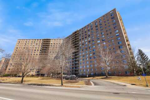 7033 N Kedzie Avenue, Chicago, IL 60645