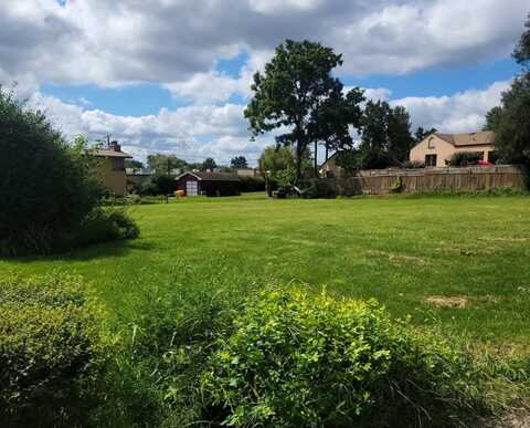 659 E Maple Avenue, Mundelein, IL 60060