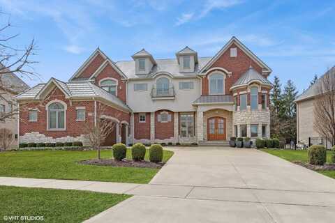 251 Claremont Drive, Naperville, IL 60540