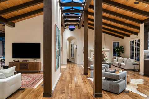 555 W Stevens Road, Palm Springs, CA 92262