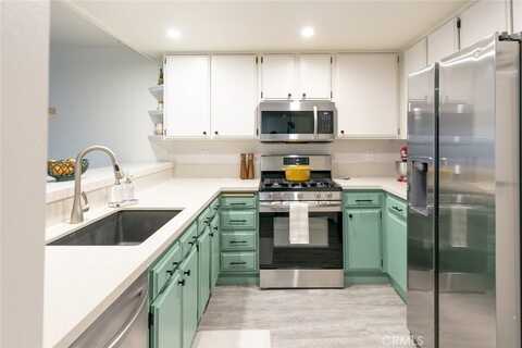 24837 Apple Street, Newhall, CA 91321
