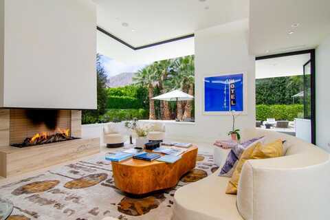 863 N Avenida Palos Verdes, Palm Springs, CA 92262