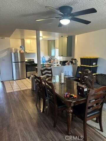 201 W Raymond Street, Compton, CA 90220