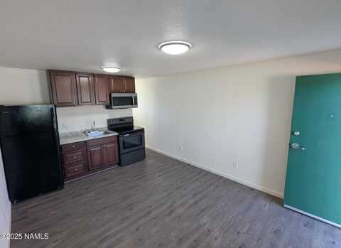 912 W Second St, Winslow, AZ 86047