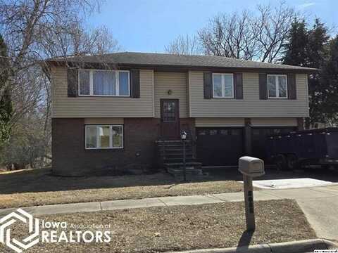 2055 S Carolina Terrace, Mason City, IA 50401