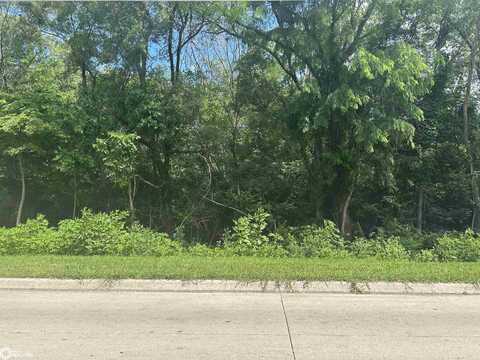 S Cardinal Drive, Clarinda, IA 51632