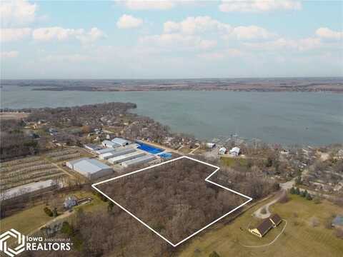 S Shore Drive, Clear Lake, IA 50428