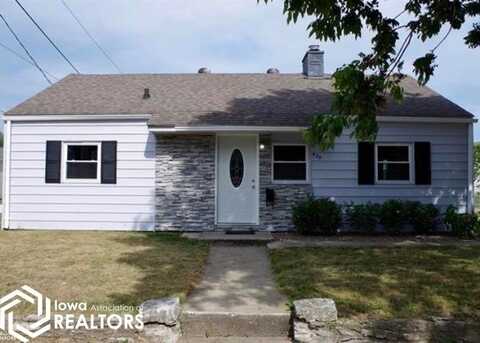622 Crescent Lane, Fort Madison, IA 52627