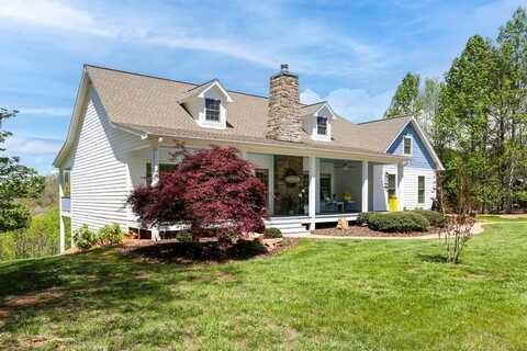 935 White Oak Drive, Warne, NC 28909